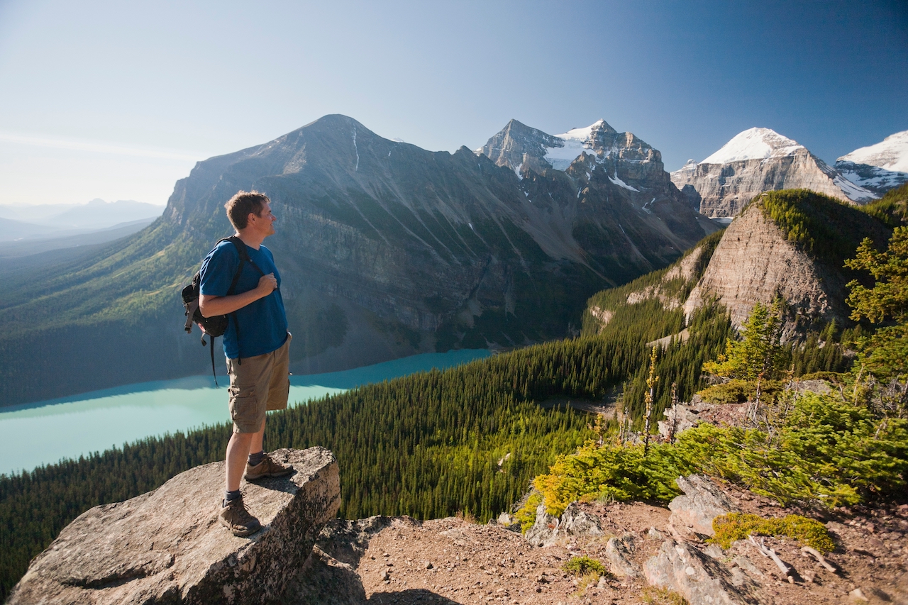 Hiking Lake Louise. Banff & Lake Louise Tourism : Paul Zizka Photography. copy