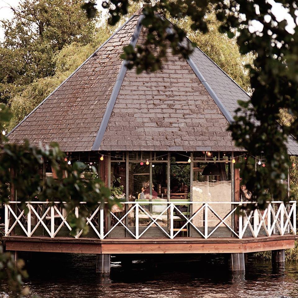 An exterior photo of Mälarpaviljongen as seen from the river.